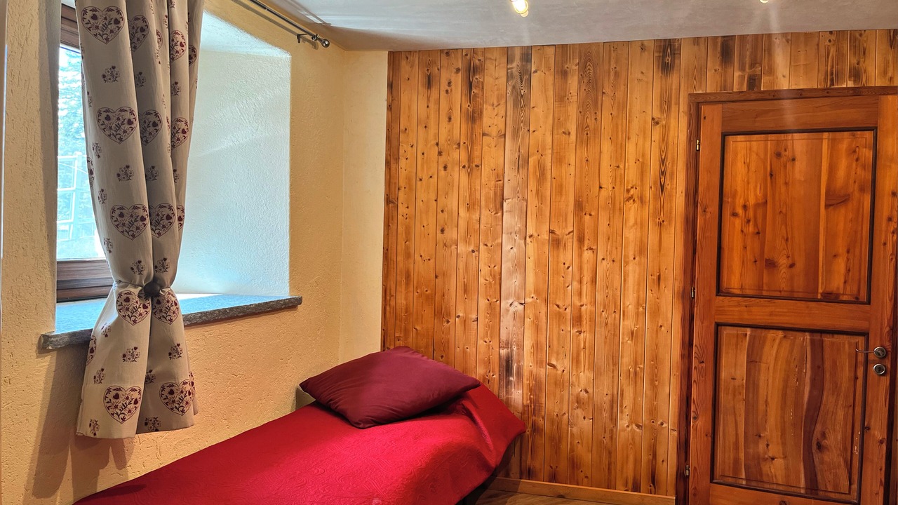 Photo of Bedroom in Saint-Christophe