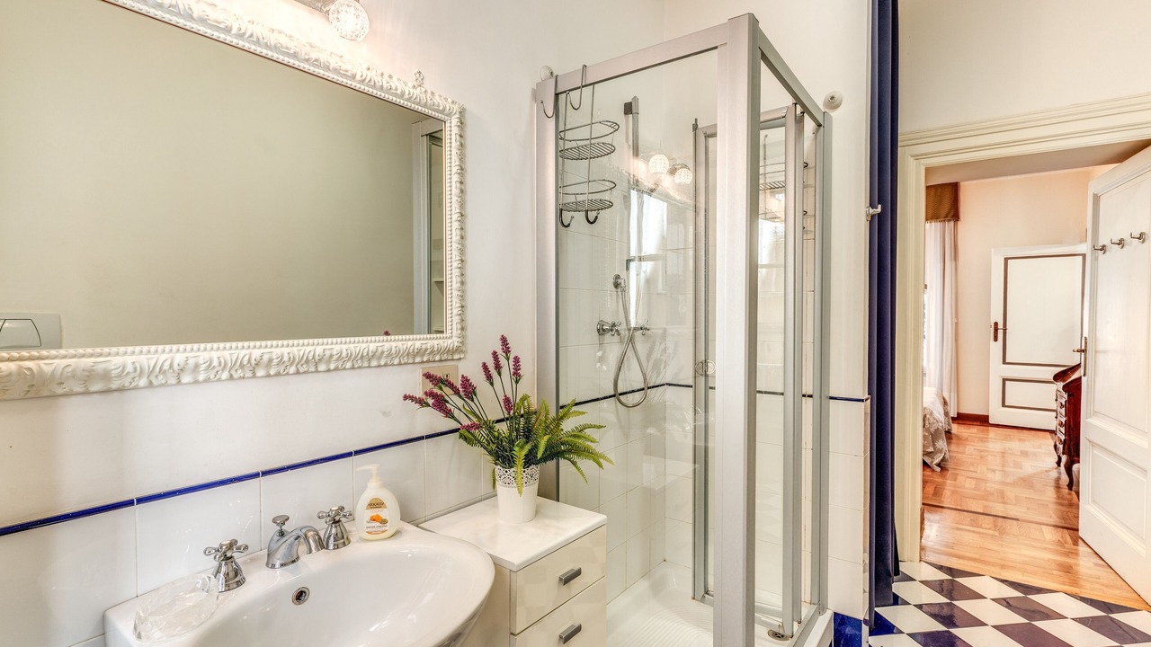 Photo of Bathroom in Repubblica