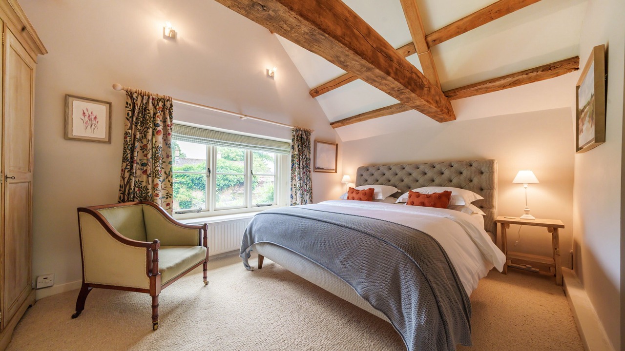 Photo of Bedroom in Enstone