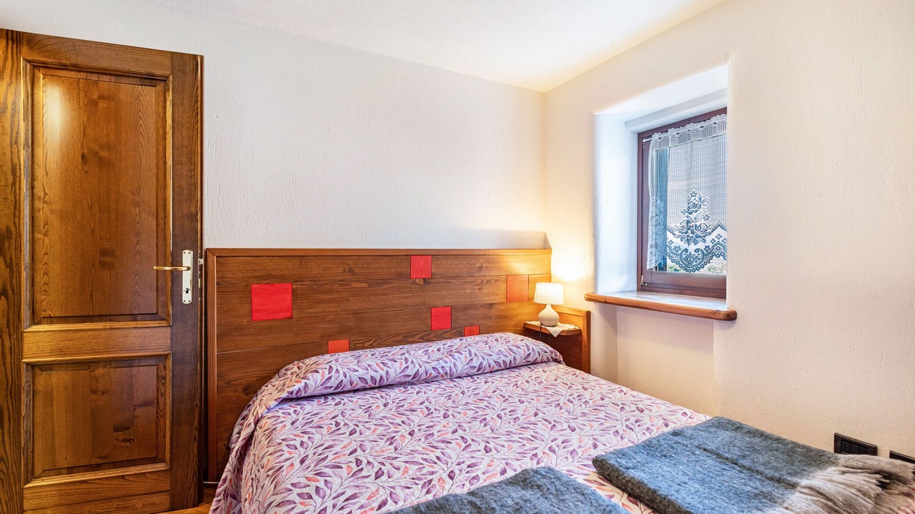 Photo of Bedroom in Nus