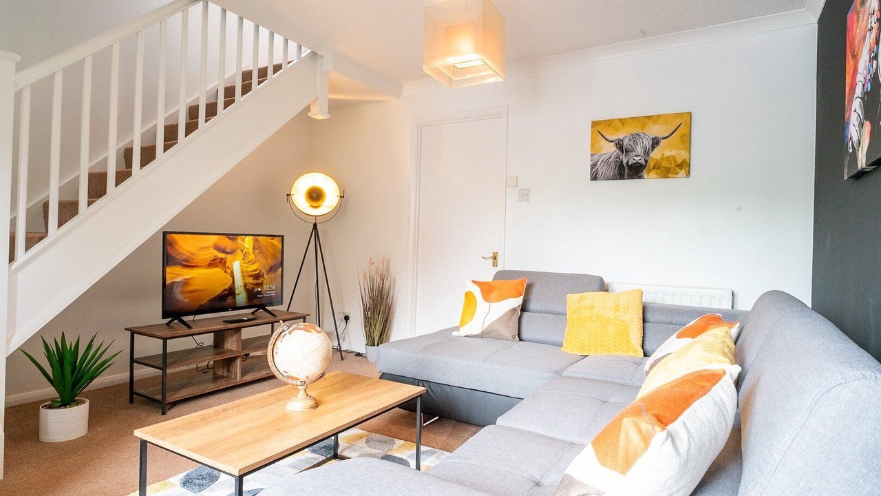Photo of Livingroom in Little Stoke