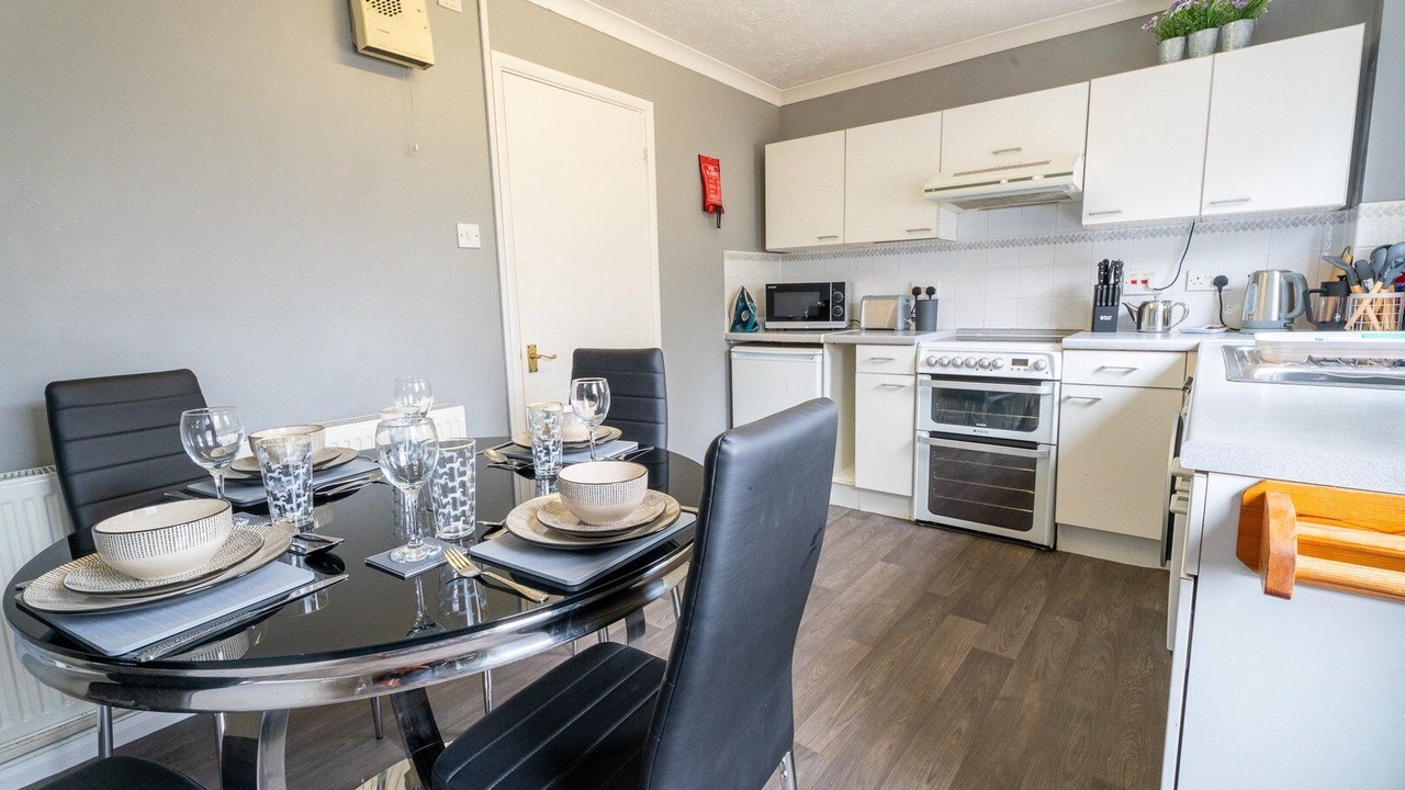 Photo of Kitchen in Little Stoke