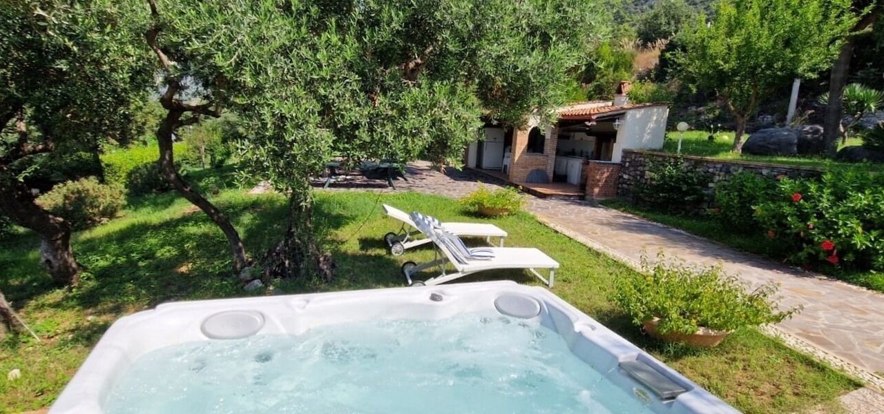 Photo of Outdoor in Cersuta