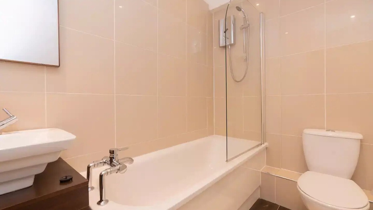Photo of Bathroom in New Town