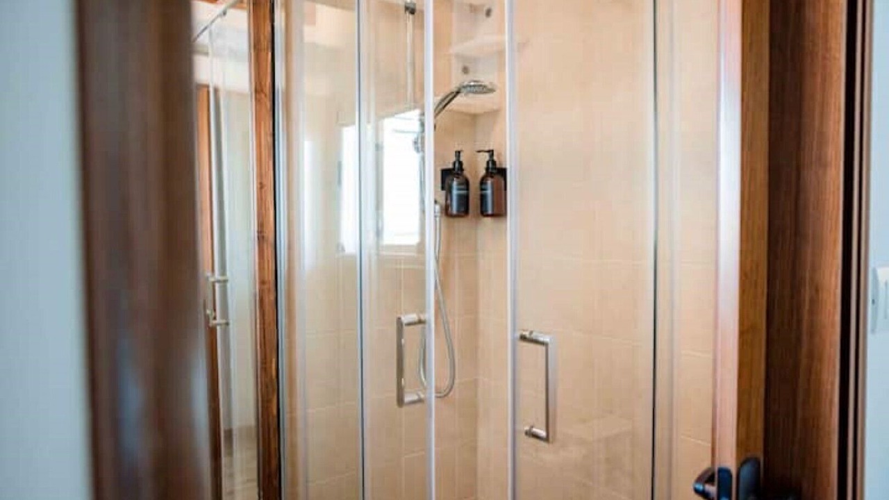Photo of Bathroom in Atri
