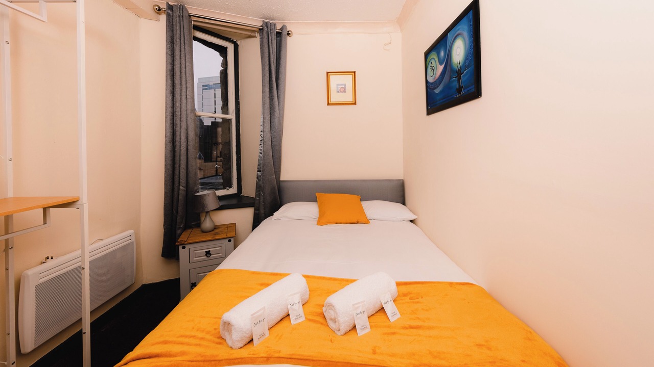 Photo of Bedroom in Newington