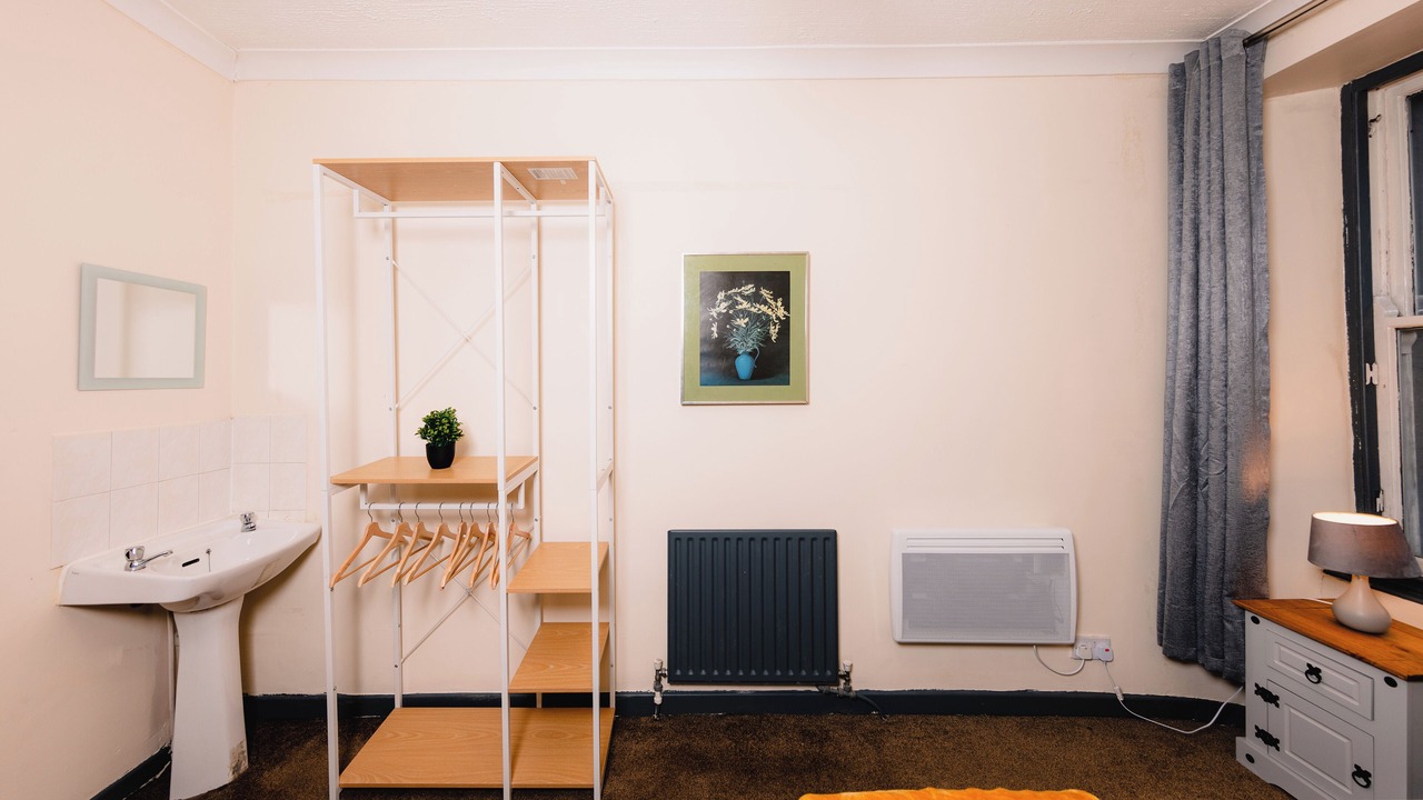 Photo of Bedroom in Newington
