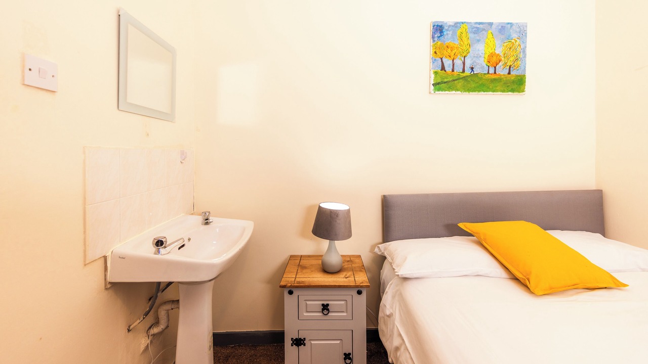 Photo of Bedroom in Newington