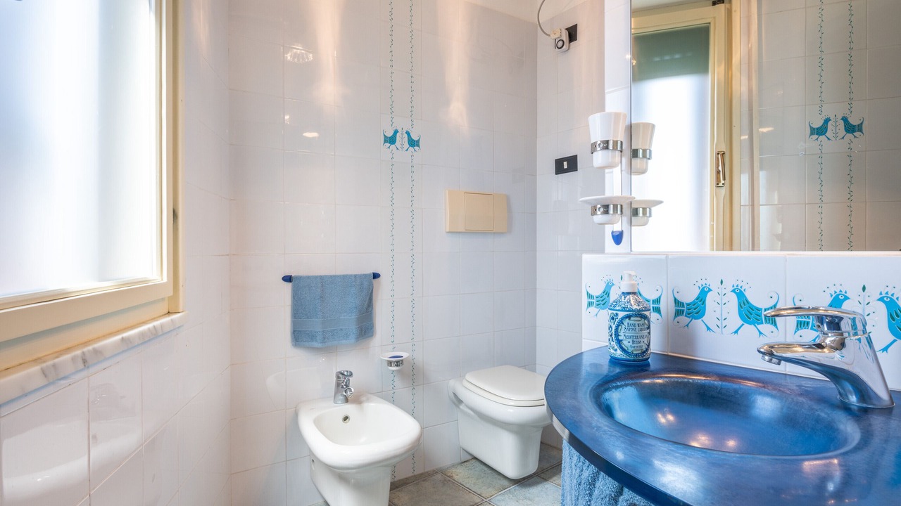 Photo of Bathroom in Calasetta