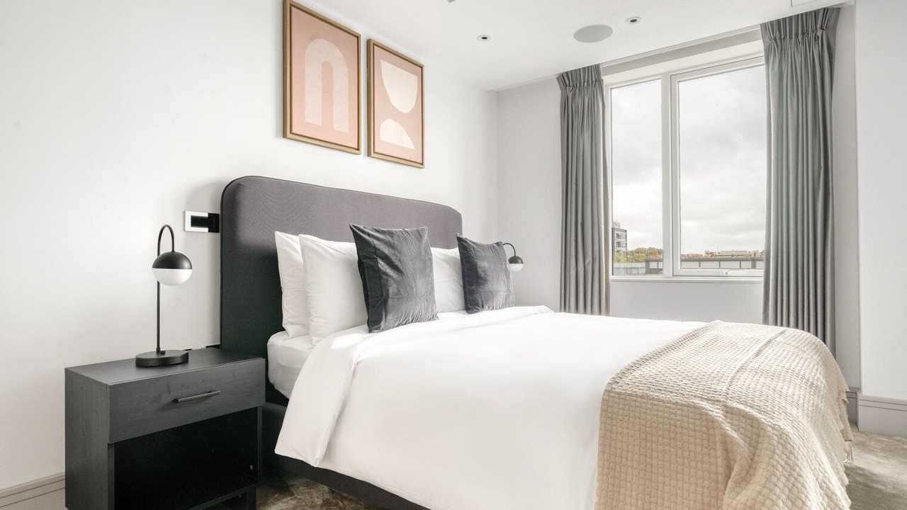 Photo of Bedroom in Primrose Hill