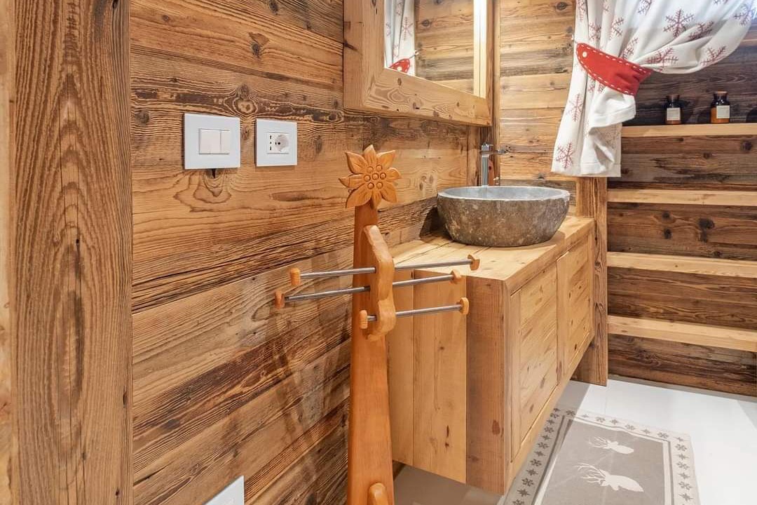 Photo of Bathroom in La Salle