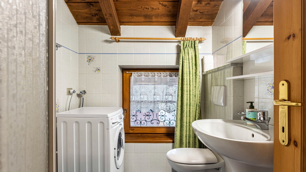 Photo of Bathroom in Mezzana