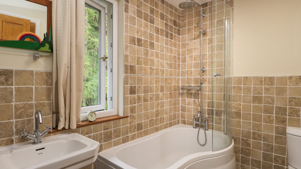 Photo of Bathroom in Chapel Stile