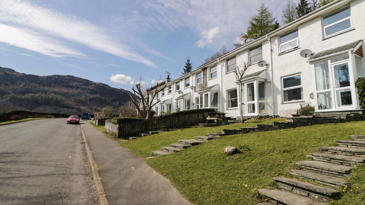 Photo of Outdoor in Chapel Stile