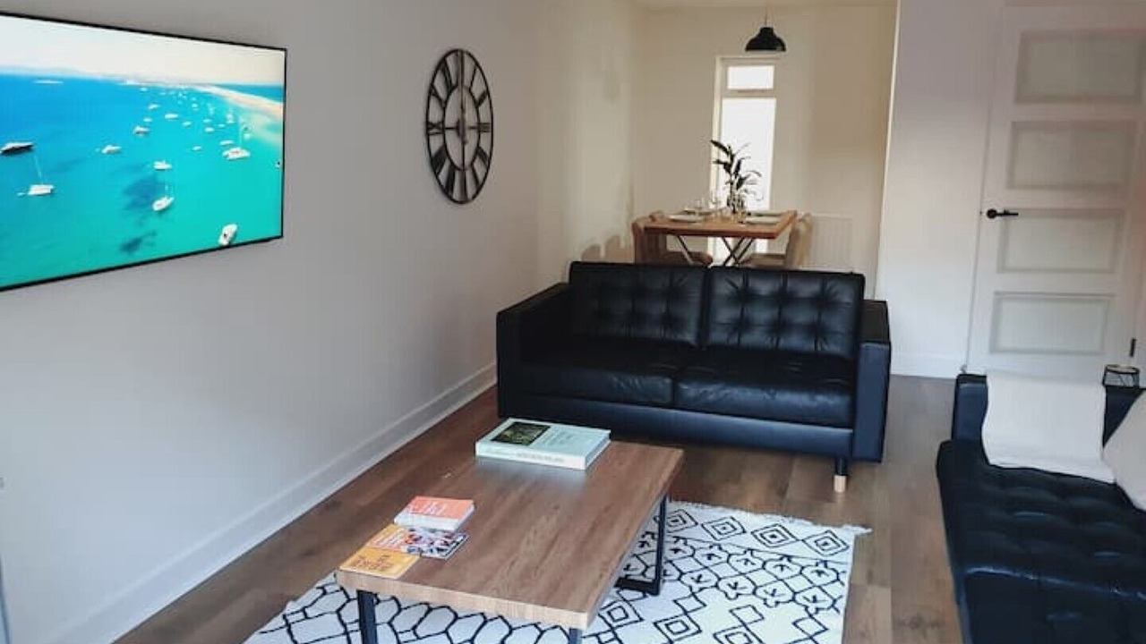 Photo of Livingroom in Belfast Central District