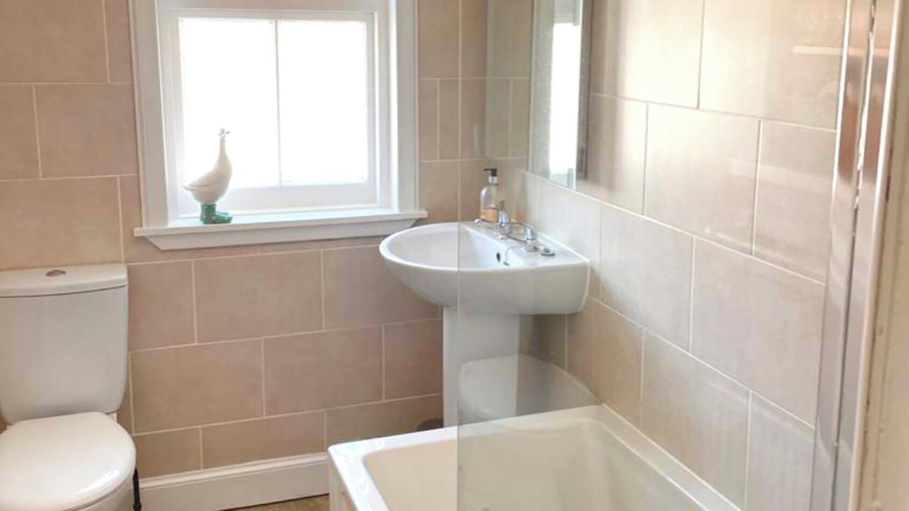 Photo of Bathroom in Crail