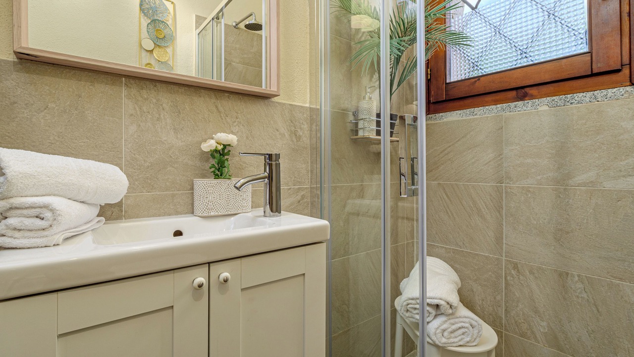 Photo of Bathroom in Tiriddo