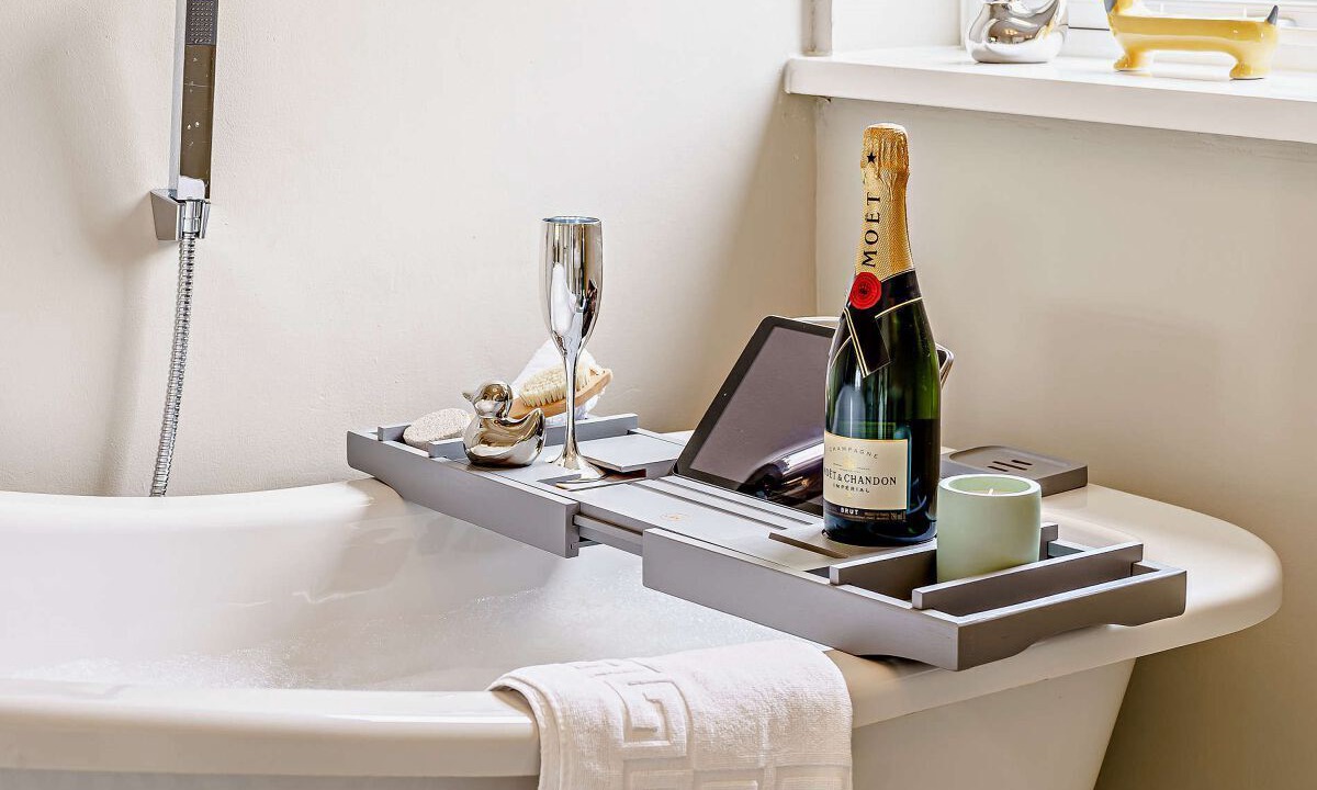 Photo of Bathroom in Margam