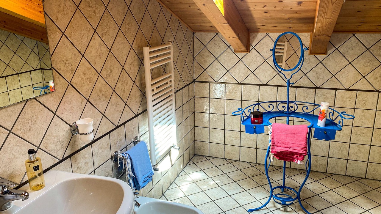 Photo of Bathroom in Colico Piano