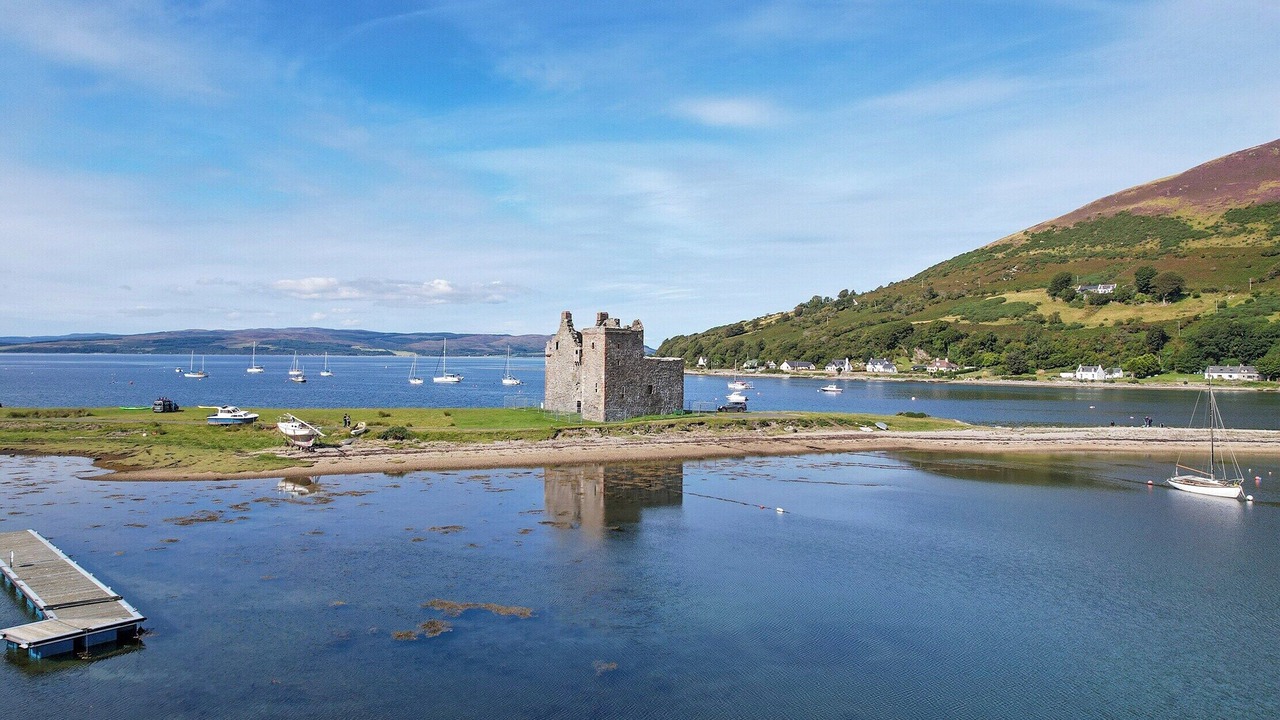 Photo of Others in Lochranza