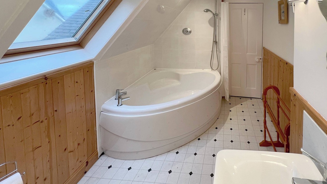 Photo of Bathroom in Lochranza
