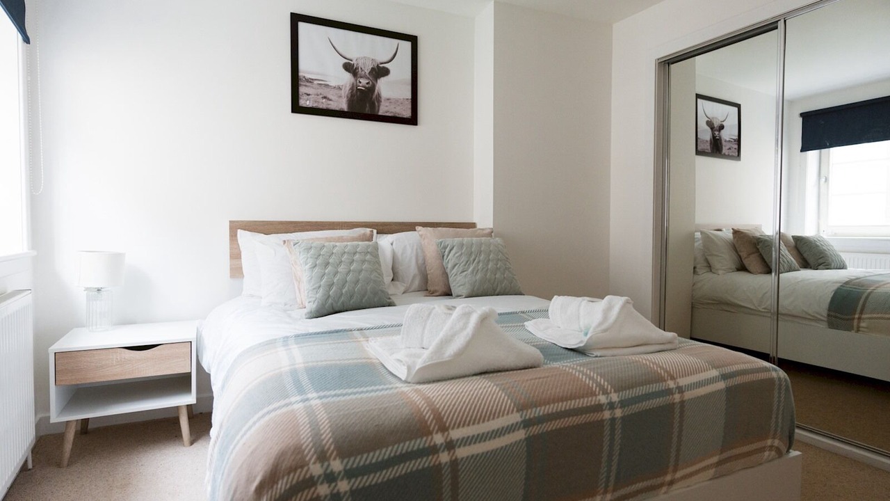 Photo of Bedroom in Kelvinbridge
