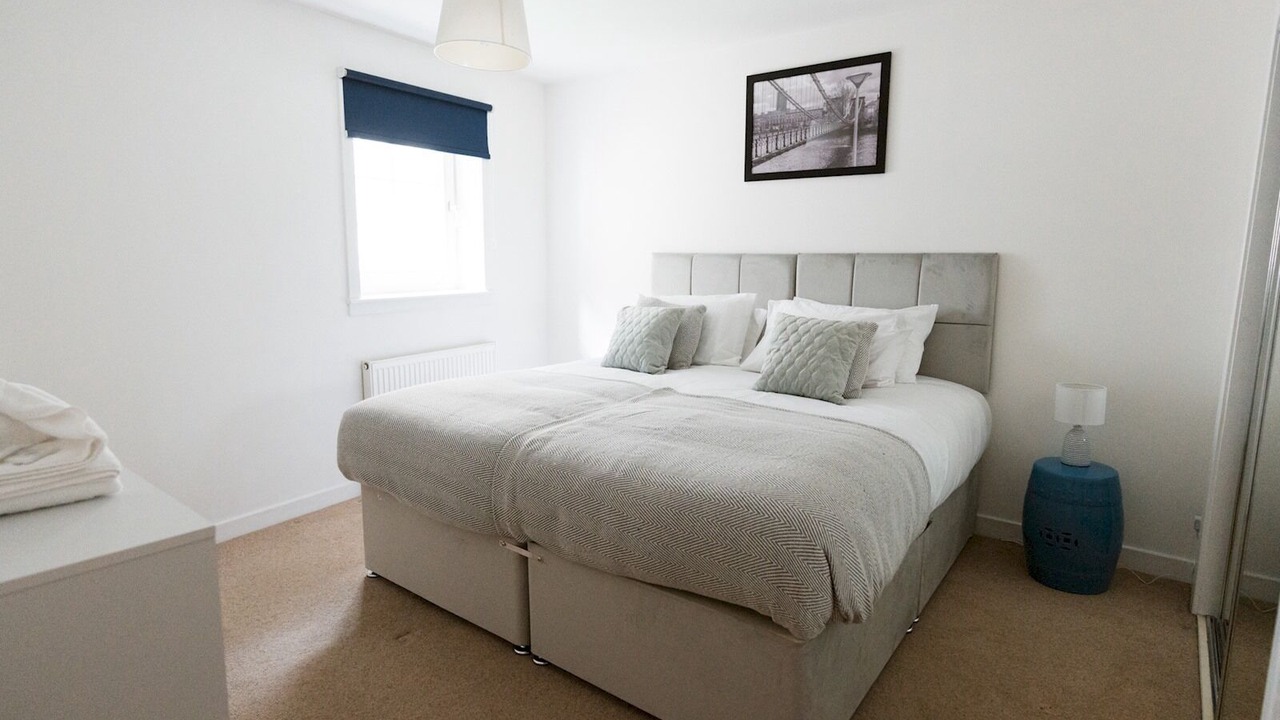 Photo of Bedroom in Kelvinbridge