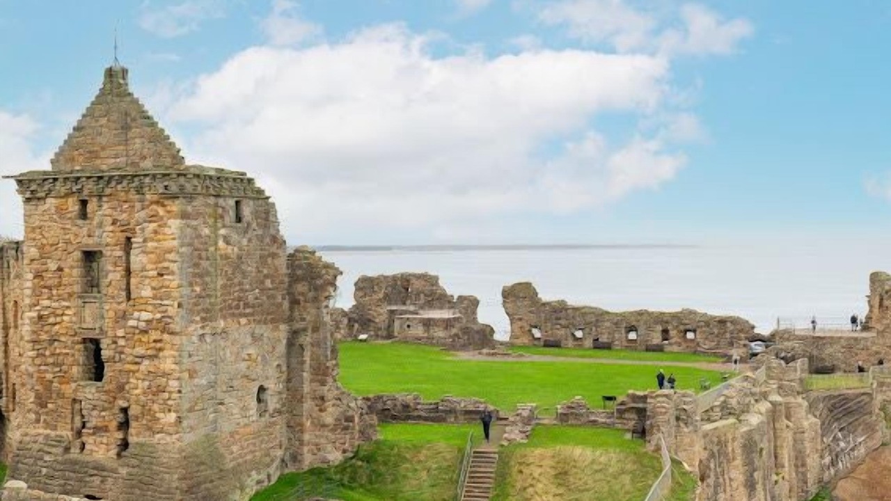 Photo of Others in St. Andrews