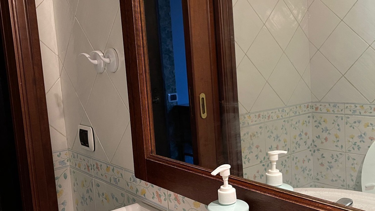 Photo of Bathroom in Naples City Centre