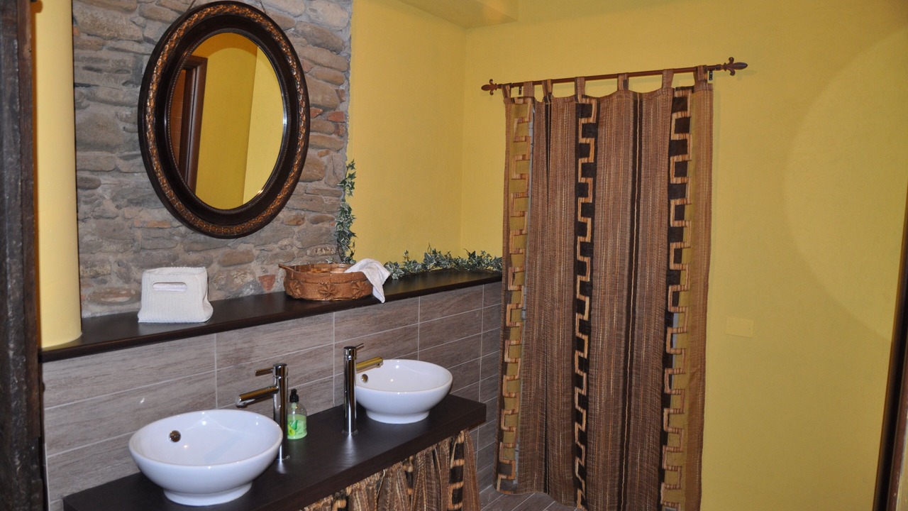 Photo of Bathroom in Calosso