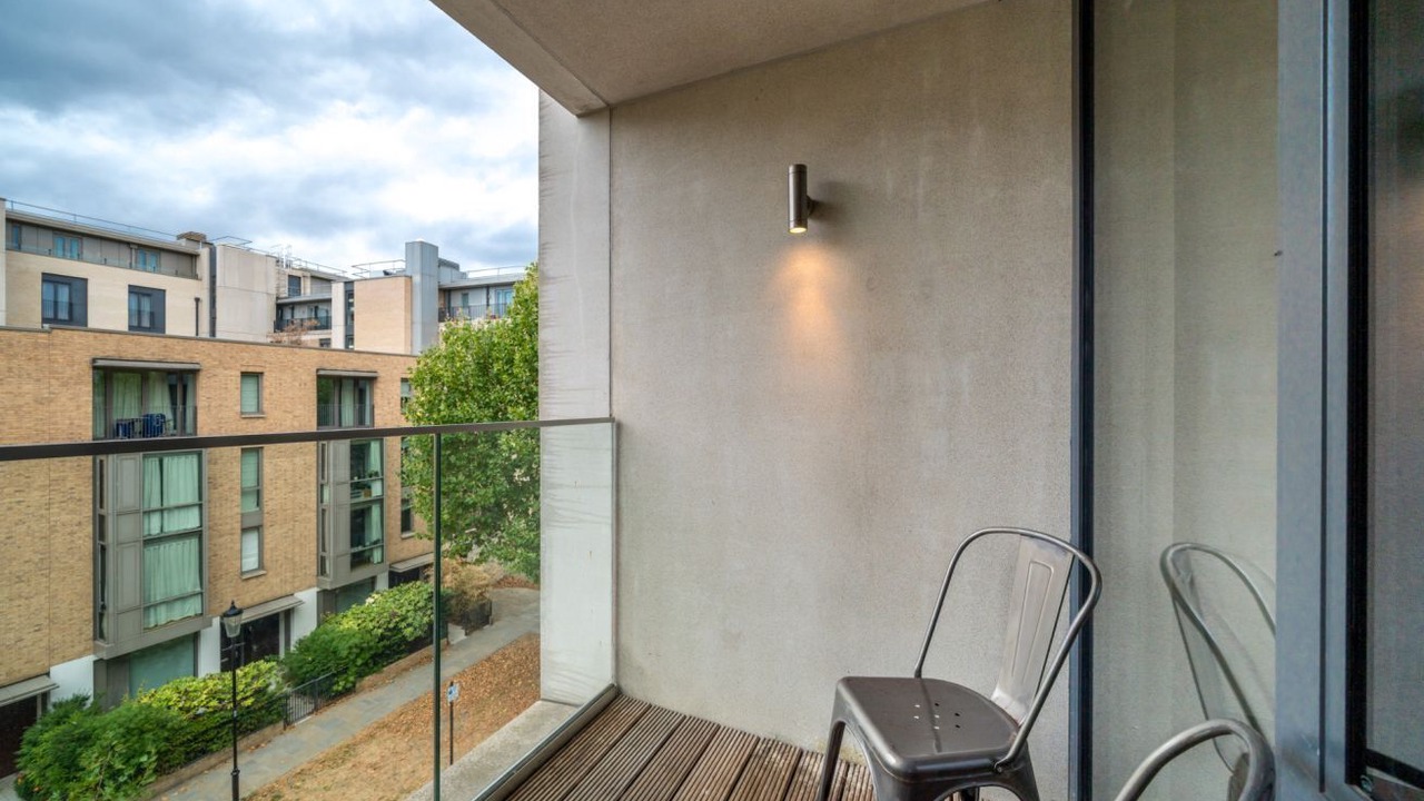 Photo of Patio Balcony in Golborne