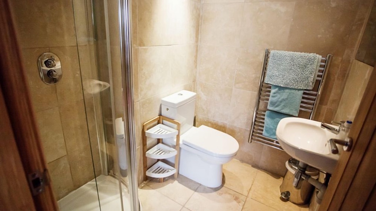 Photo of Bathroom in Llanfaethlu