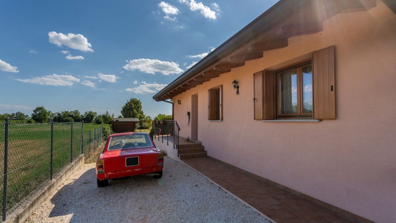 Photo of Outdoor in Gonars