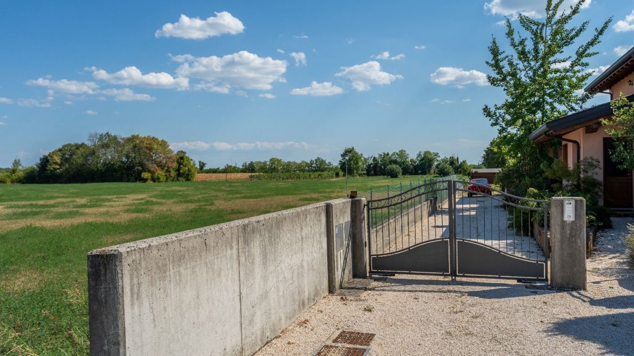 Photo of Outdoor in Gonars