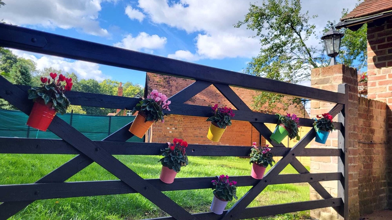 Photo of Outdoor in Padworth