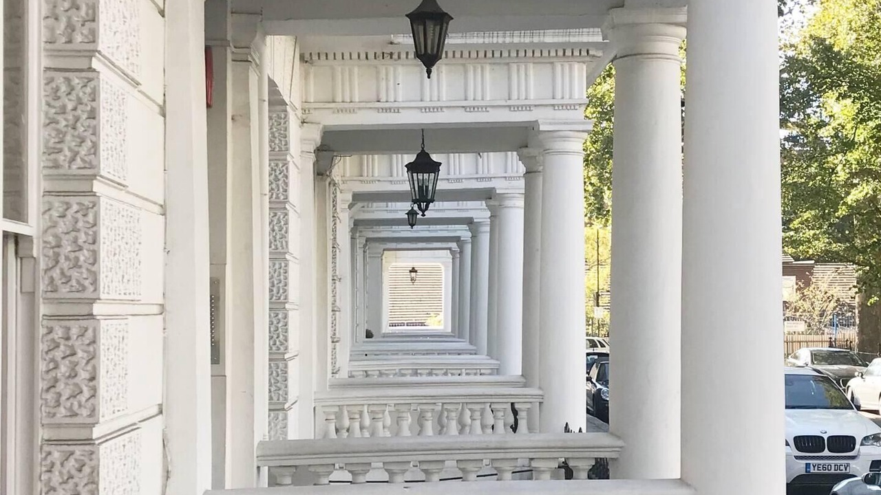 Photo of Others in Notting Hill