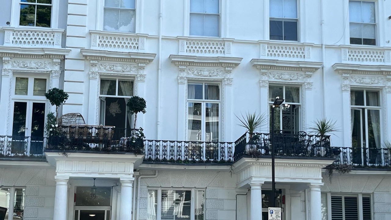 Photo of Others in Notting Hill