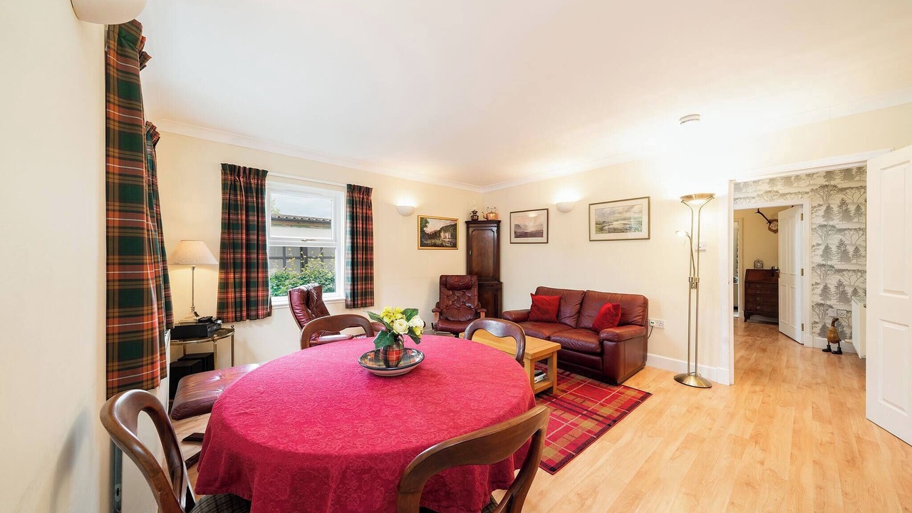 Photo of Livingroom in Comrie