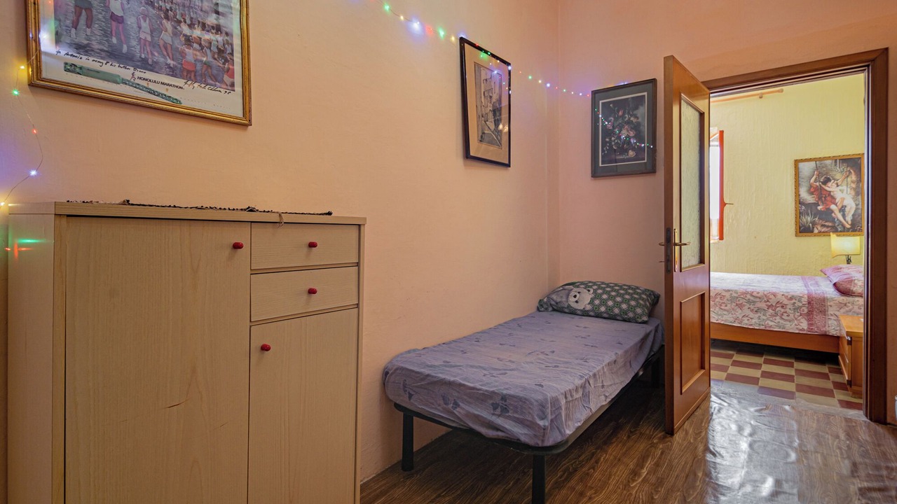 Photo of Bedroom in Iglesias Historic Centre