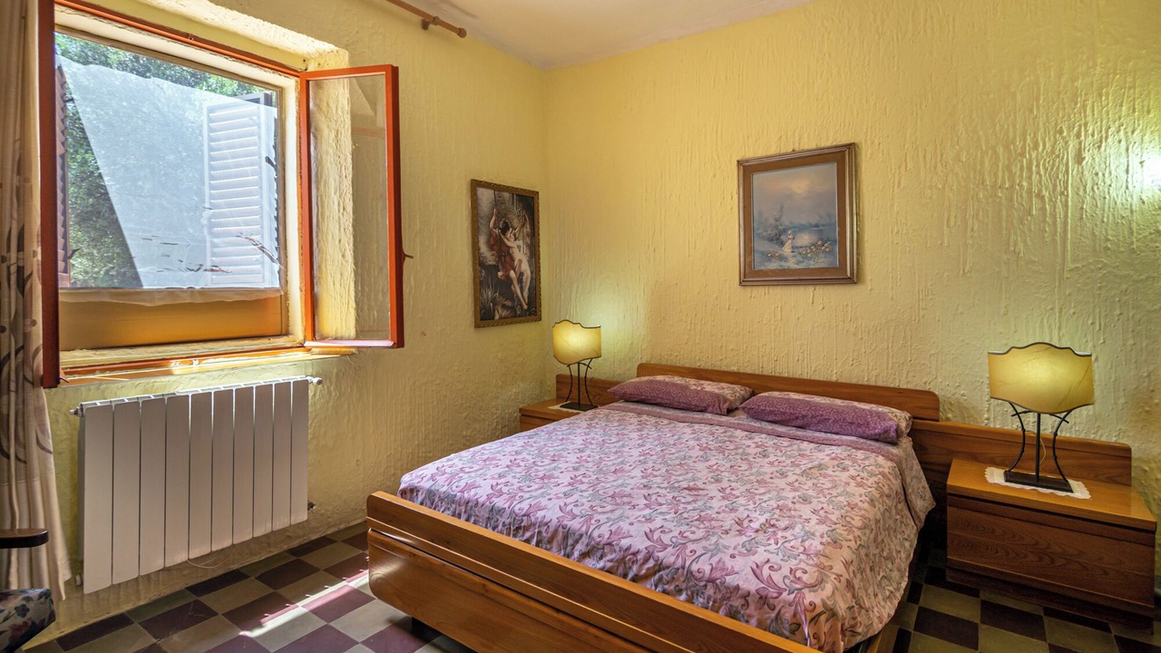Photo of Bedroom in Iglesias Historic Centre