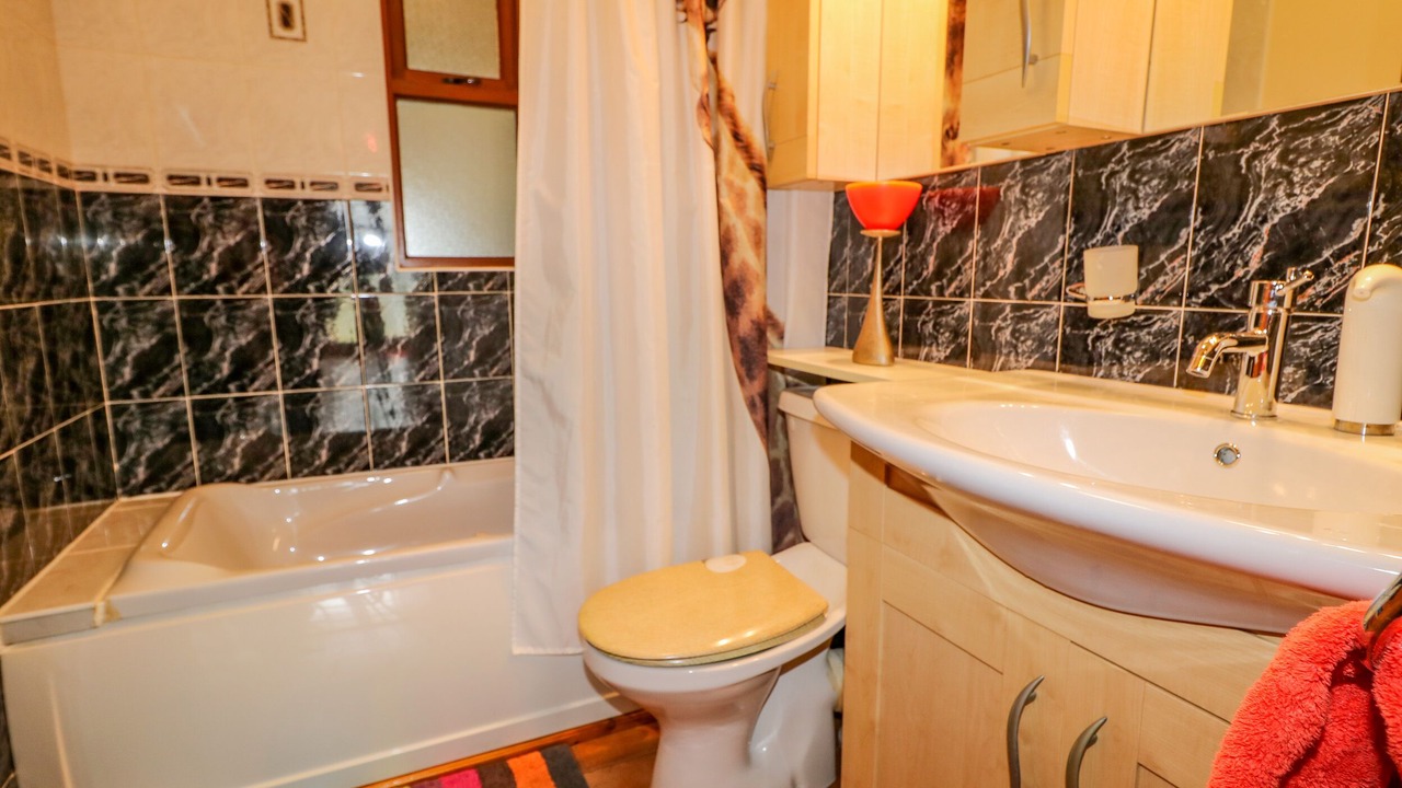 Photo of Bathroom in Belleek