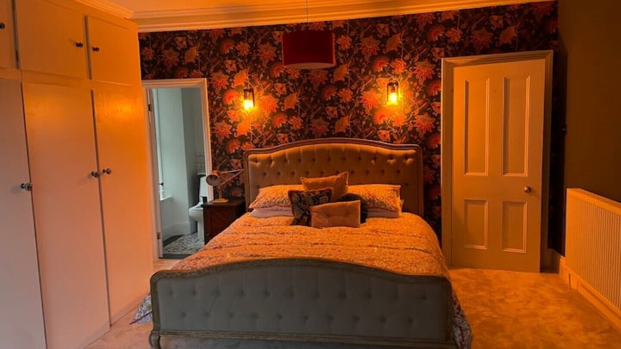 Photo of Bedroom in Roundham