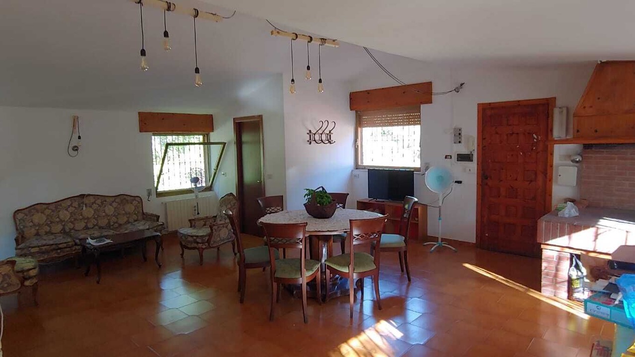 Photo of Livingroom in Nepi