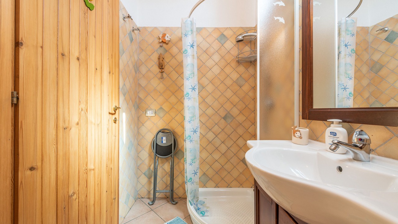 Photo of Bathroom in Buggerru