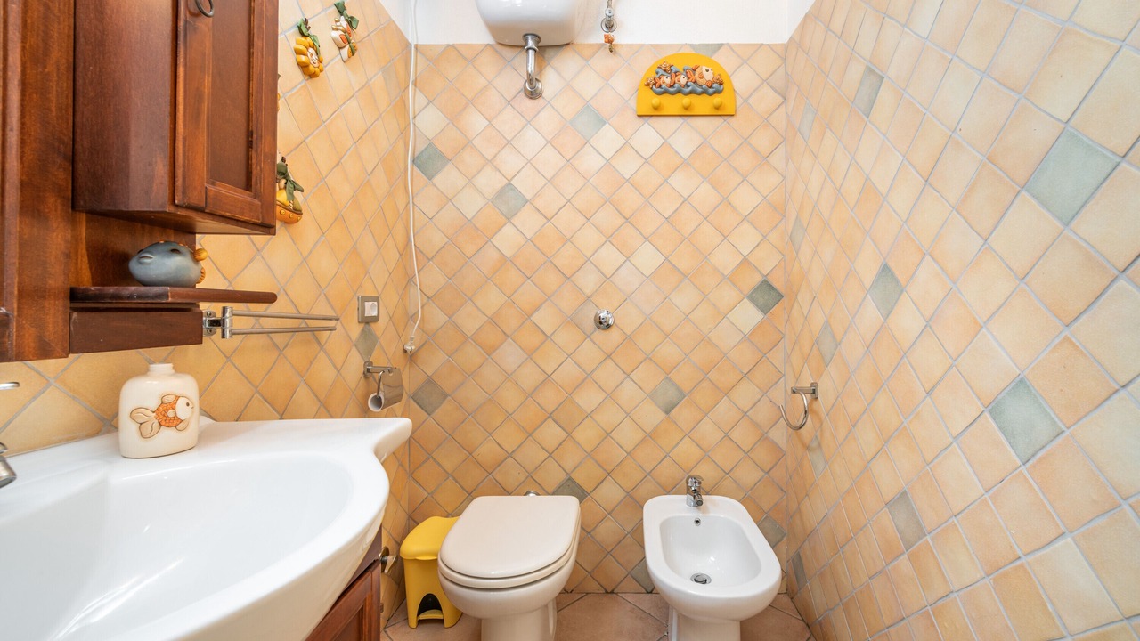 Photo of Bathroom in Buggerru