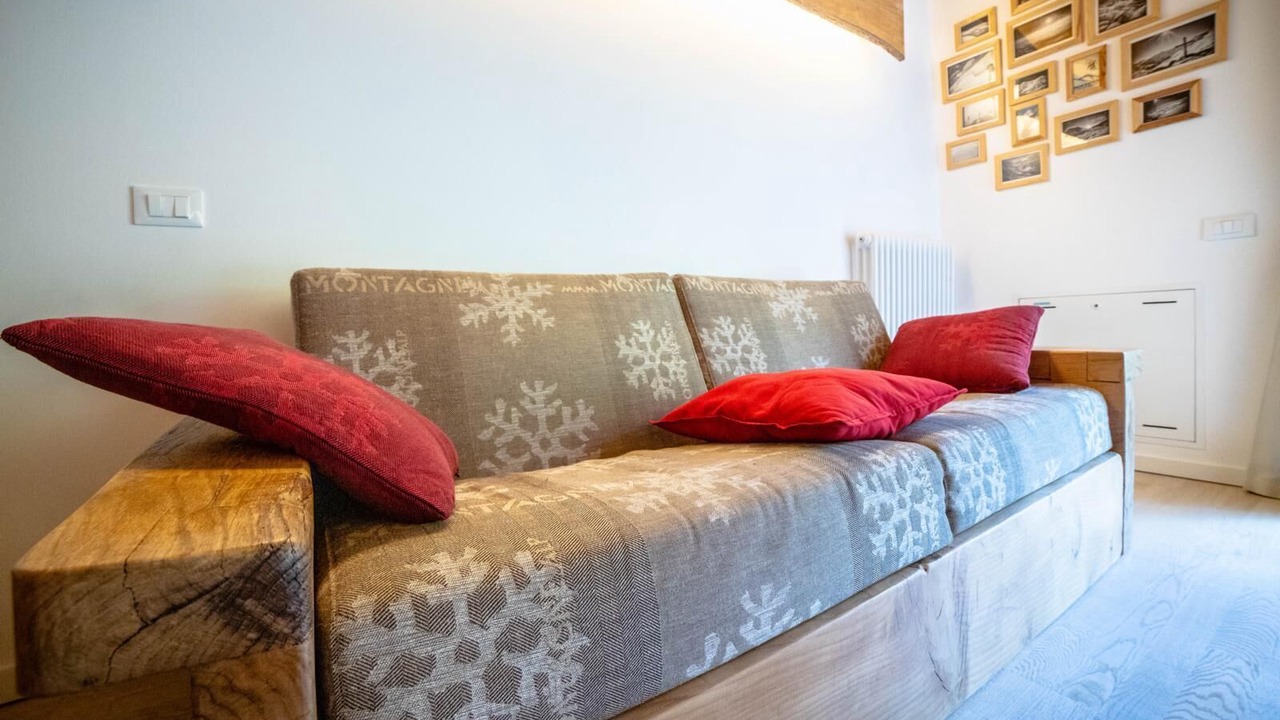 Photo of Livingroom in Tschaval