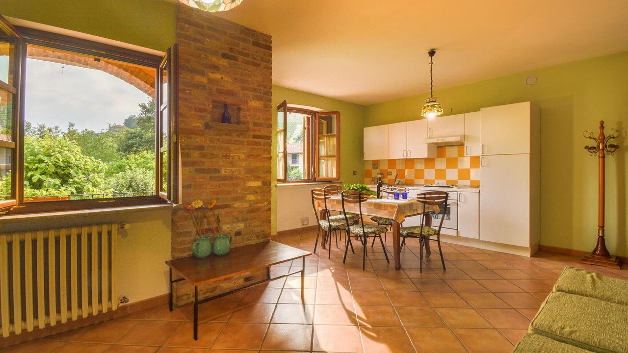 Photo of Bedroom in Monforte d'Alba