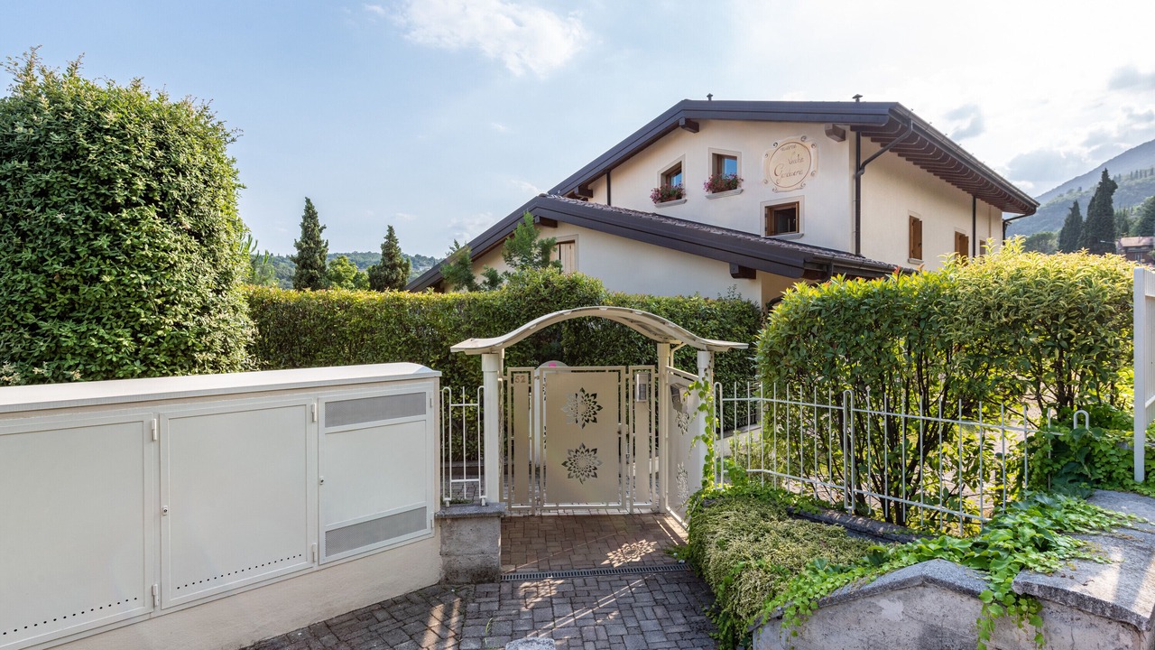 Photo of Outdoor in Roe