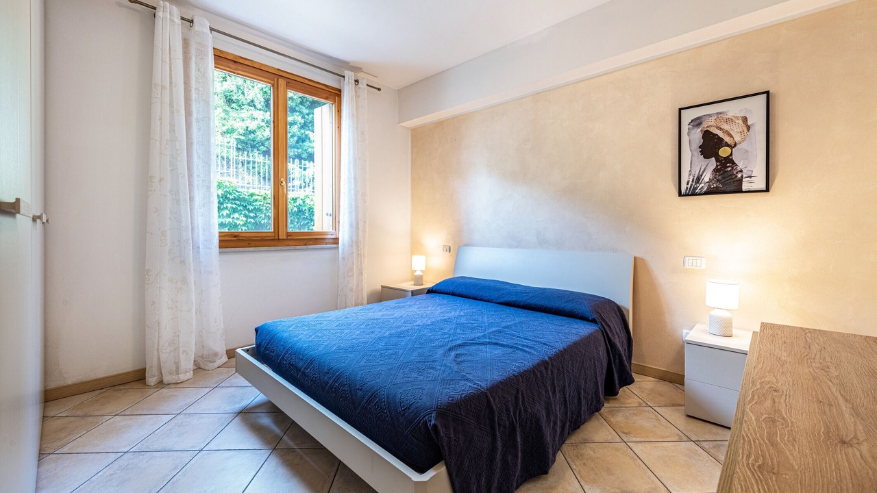 Photo of Bedroom in Roe