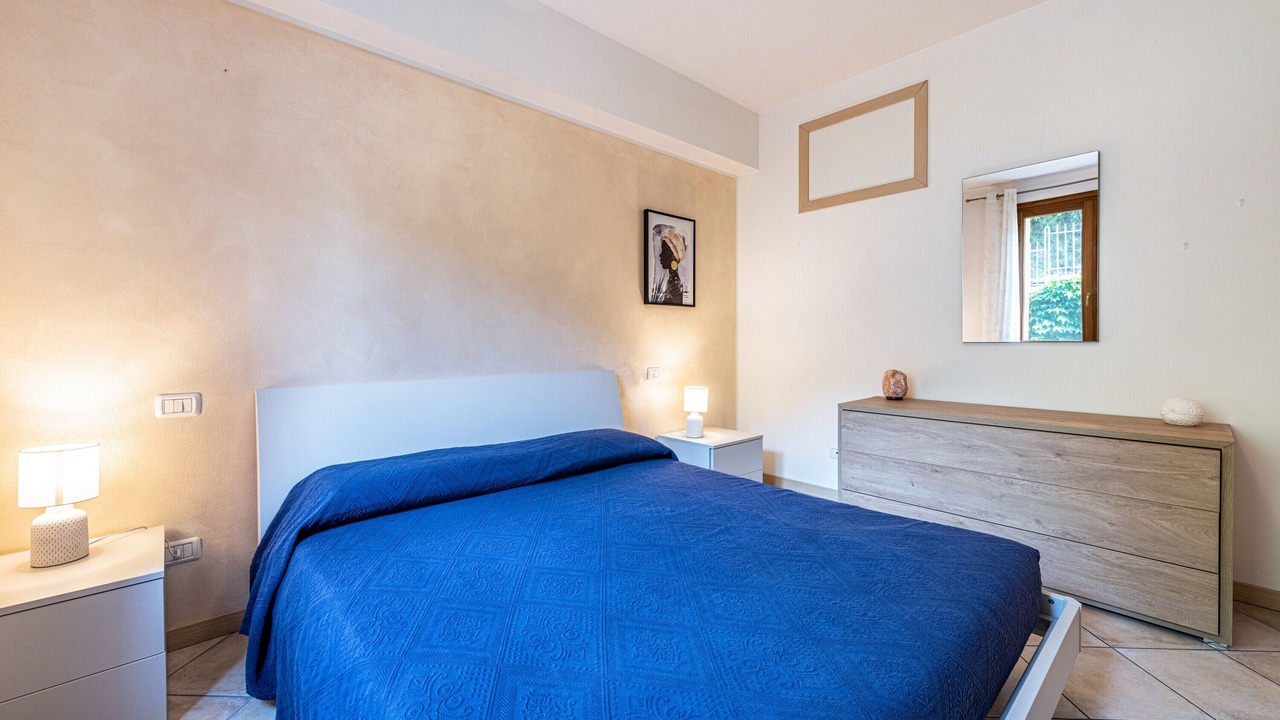 Photo of Bedroom in Roe